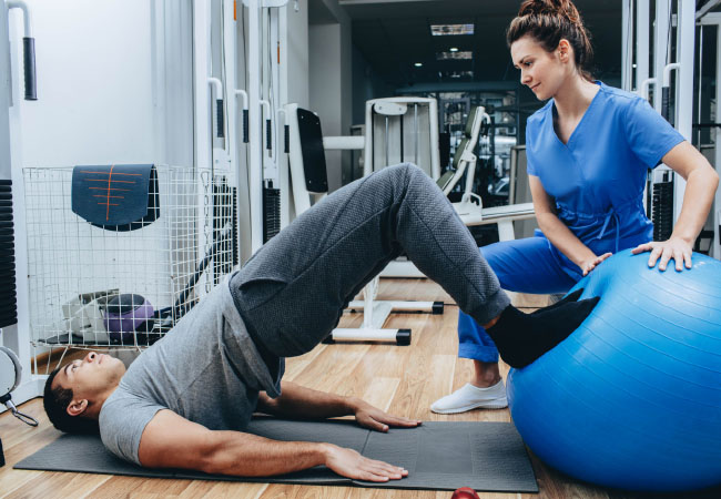 Common Causes & Solutions For Persistent Hip & Knee Pain