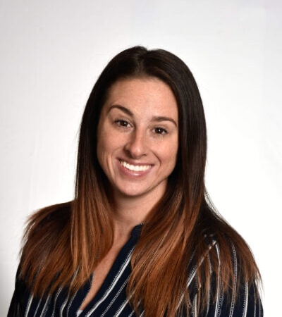 Lacey-Lewis-Lead-Patient-Care-Coordinator-Kinetix-Physical-Therapy-Newberry-Gainesville-FL