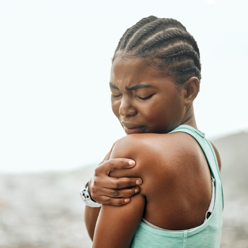 homepage-shoulder-pain-Kinetix-Physical-Therapy-Gainesville-Newberry-FL