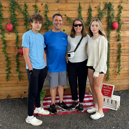 Join-our-team-kinetix-physical-therapy-Gainesville-Newberry-FL