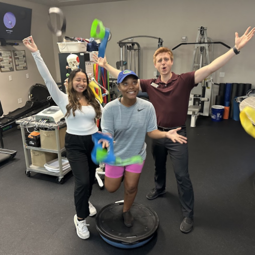 Join-our-team-kinetix-physical-therapy-Gainesville-Newberry-FL